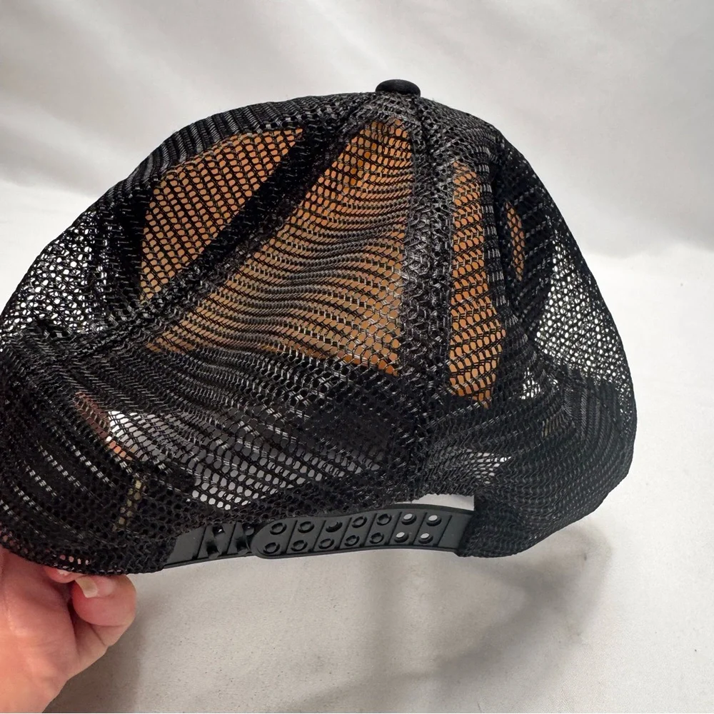Vintage Cobra Caps Cattlements Brand BBQ Sauce Trucker Hat Yellow Black Snapback